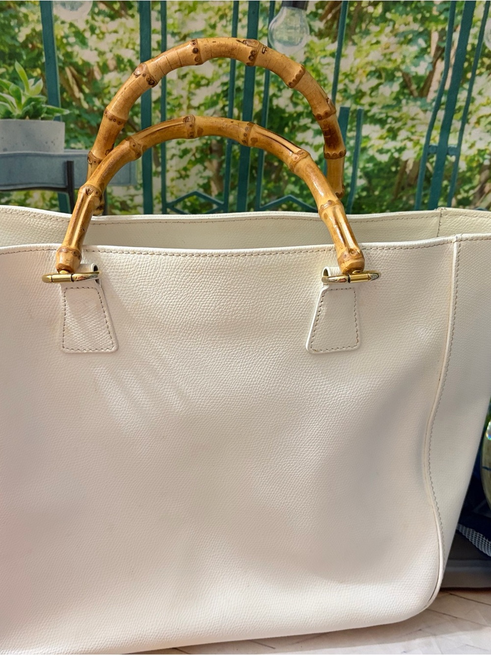 Vintage Doncaster White Leather Tote Bag Authentic Bamboo Handles Gold Hardware